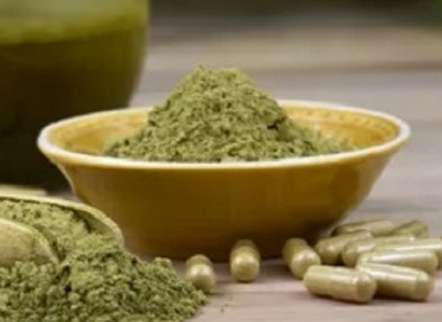 nádobka s kratomem
